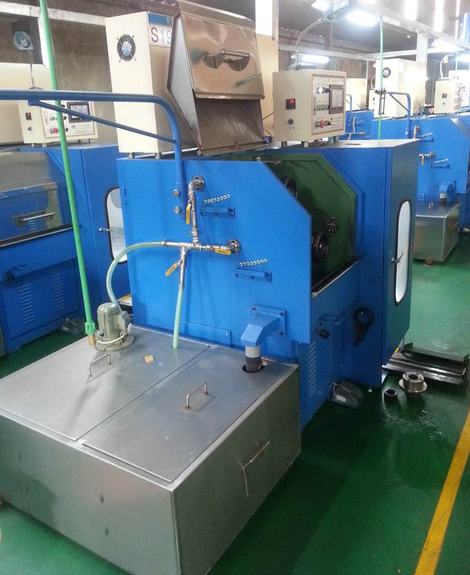 Stainless steel wire stretching machine